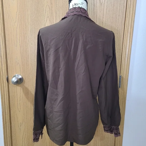 Vintage 1970s Lee Mar Pageant Cottagecore Grannycore Embroidered Boho Button Top - Picture 5 of 6